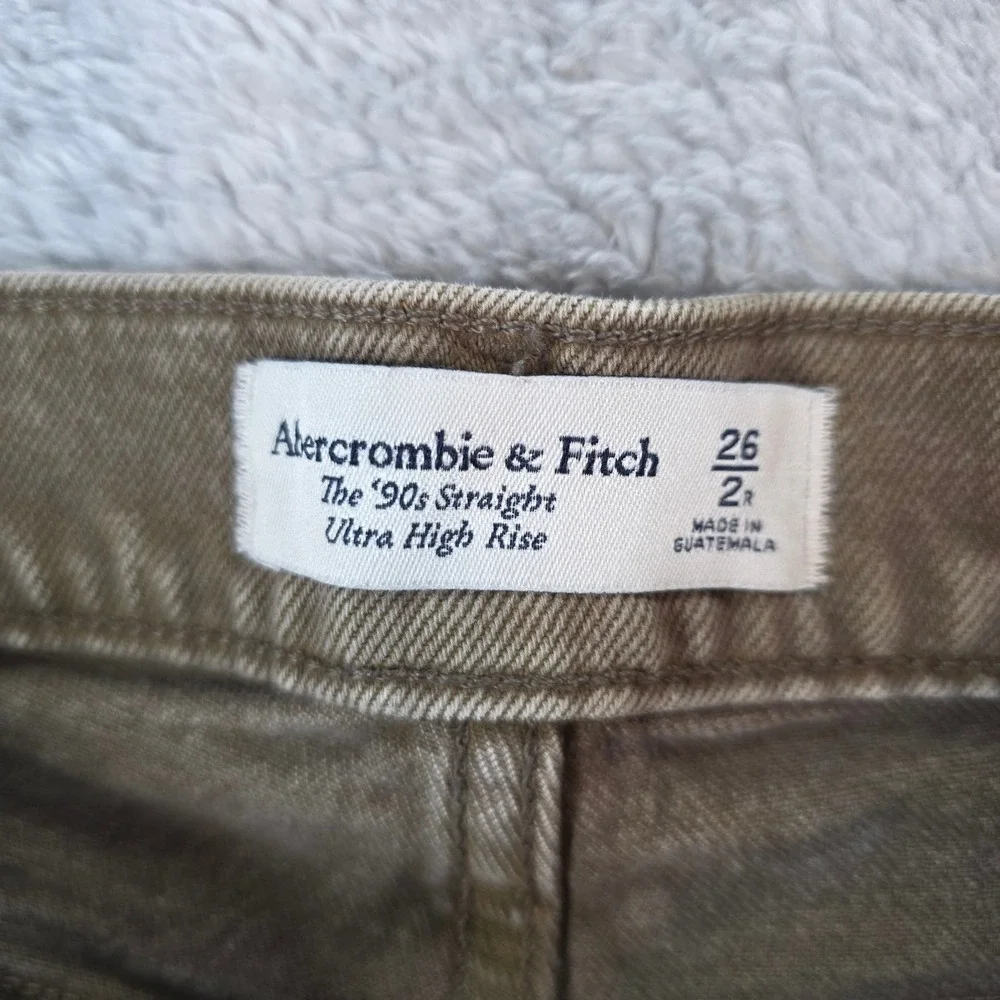 Abercrombie & Fitch Womens 26 Olive Brown '90s Straight Ultra High Rise Jeans